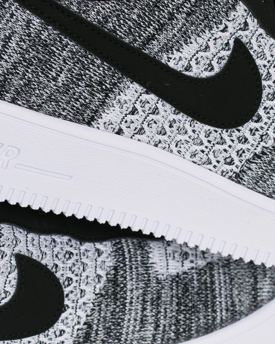 Herr | Nike Air Force 1 Flyknit Sneaker Black/Platinum | Nike | Air Force 1 Flyknit Sneaker Black/Platinum