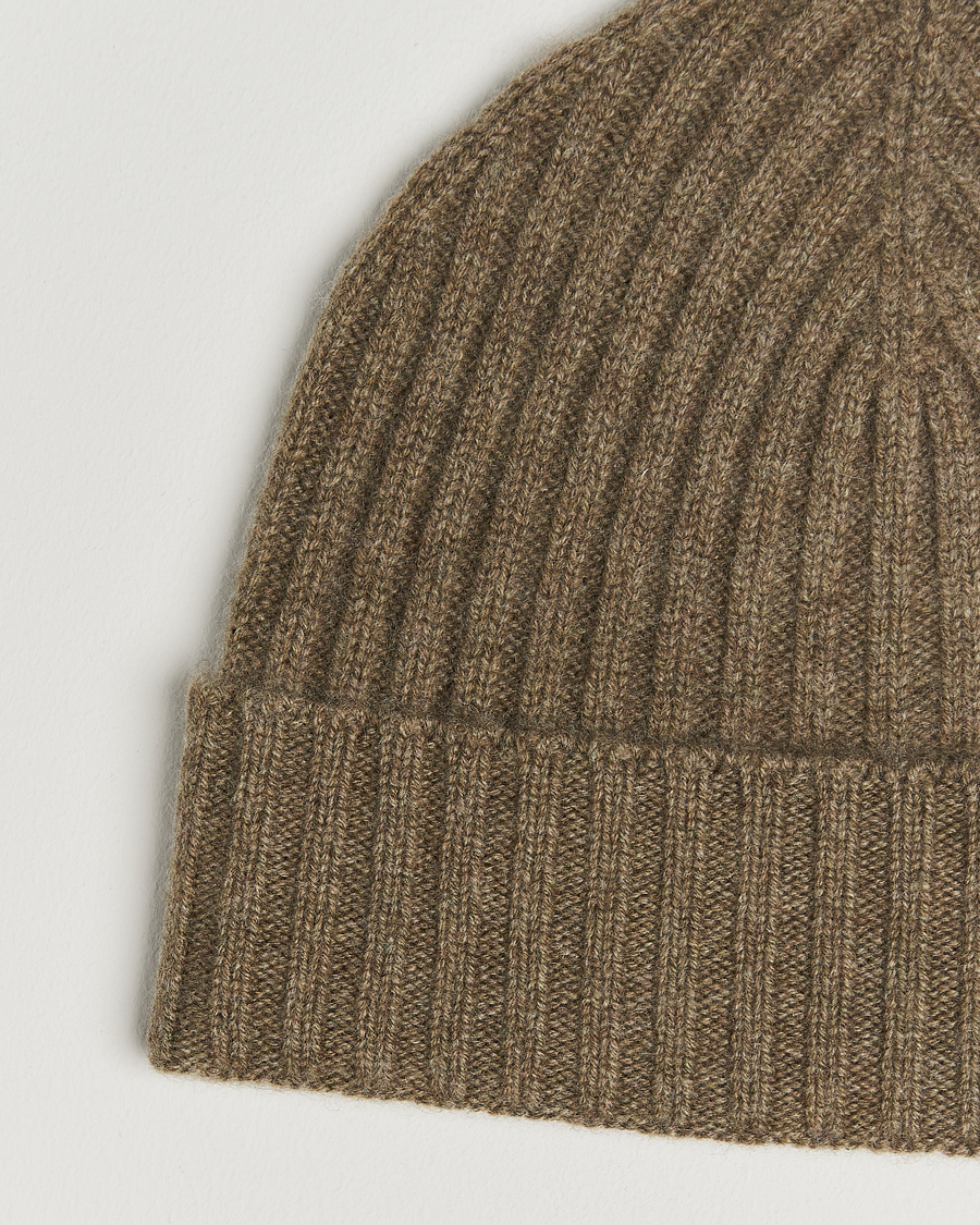 Herr | Mössor | Amanda Christensen | Rib Knitted Cashmere Cap Olive Melange