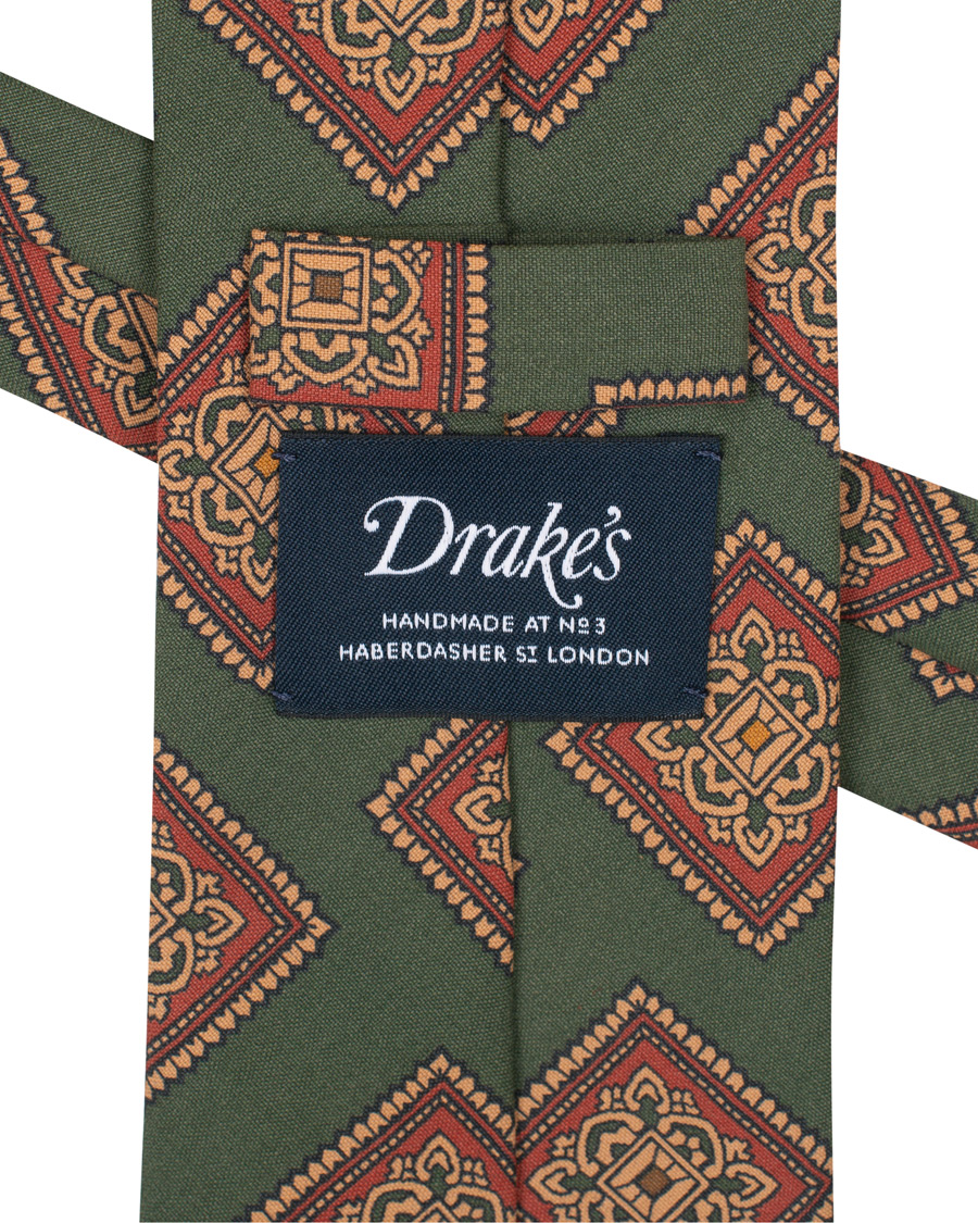 Herr | Drake's Washed Silk Printed Large Square Tie 8 cm Green | Drake's | Washed Silk Printed Large Square Tie 8 cm Green