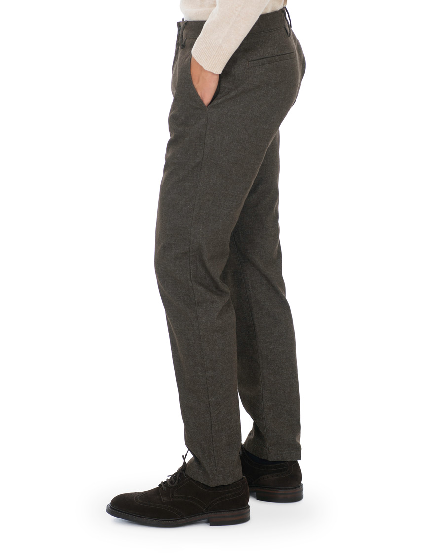 Herr | Byxor | NN07 | Karl Regular Fit Structure Stretch Chinos Brown