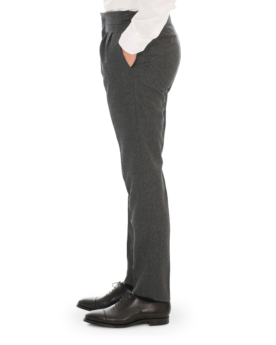 Herr | Byxor | Lardini | Two Pleat Zip Side Buckle Flanell Trousers Grey