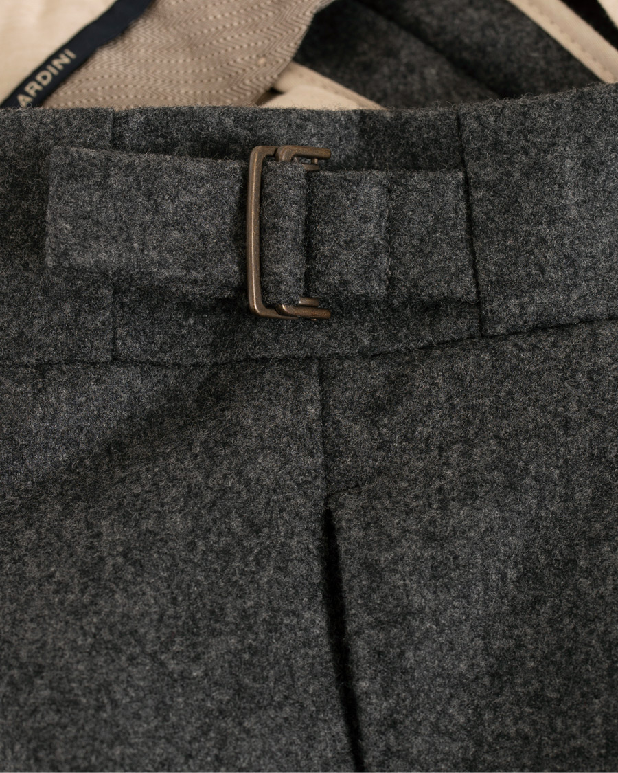 Herr | Byxor | Lardini | Two Pleat Zip Side Buckle Flanell Trousers Grey