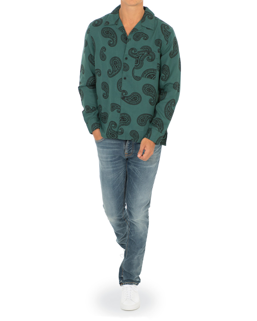 Herr | Skjortor | Nudie Jeans | Vidar Paisley Shirt Kattegat