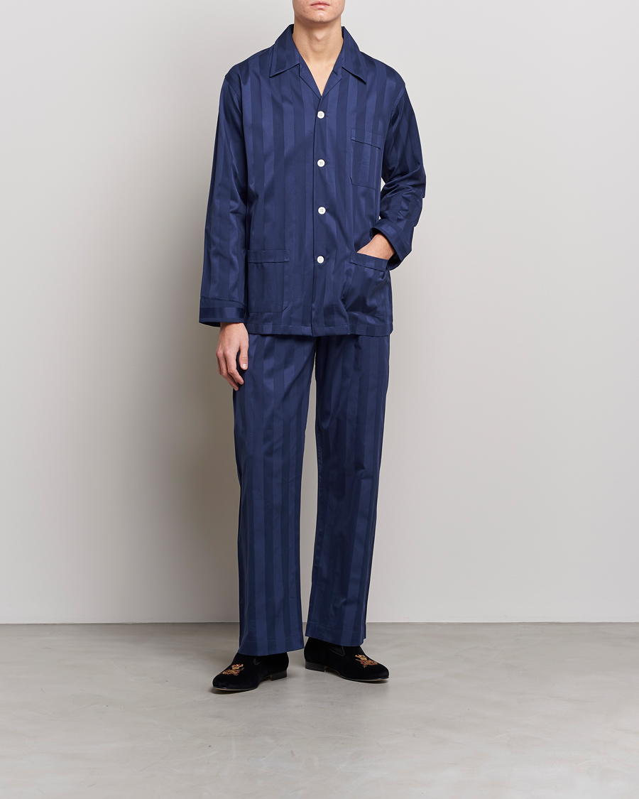 Herr | Till Konnässören | Derek Rose | Striped Cotton Satin Pyjama Set Navy