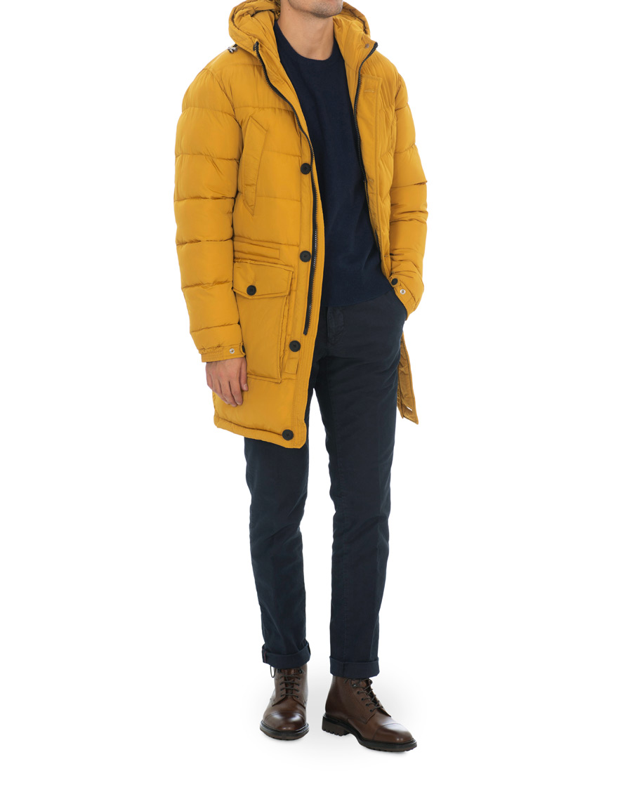 Herr | Jackor | Oscar Jacobson | Clayton Lightweight Puffer Coat Yellow