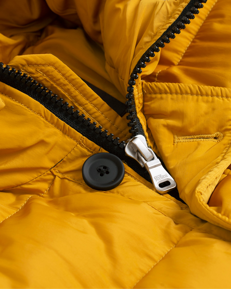 Herr | Jackor | Oscar Jacobson | Clayton Lightweight Puffer Coat Yellow
