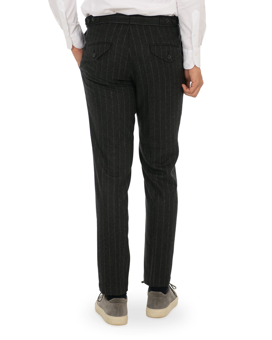 Herr | Byxor | Oscar Jacobson | Nilo Chalkstripe Side Adjuster Trousers Dark Grey