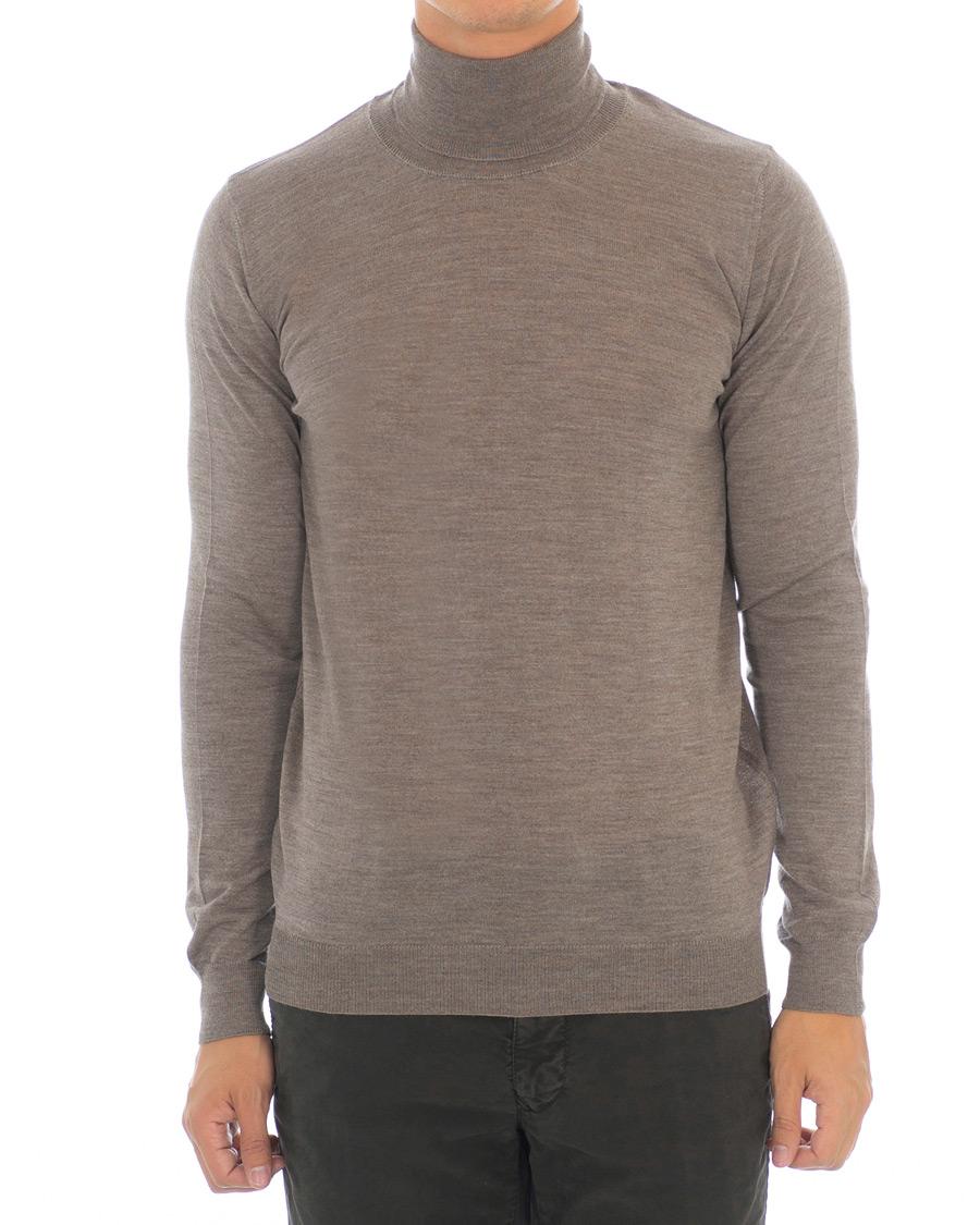 Herr | Tröjor | Oscar Jacobson | Cole Extra Fine Merino Rollneck Beige