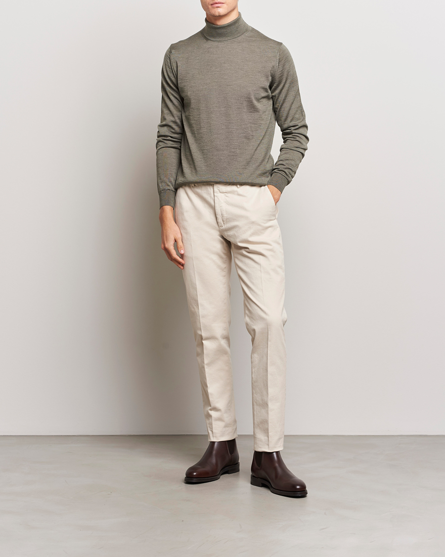 Herr | Tröjor | Stenströms | Fine Merino Rollneck Olive