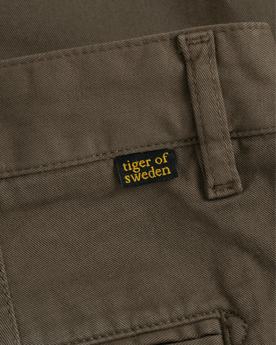 Herr | Byxor | Tiger of Sweden Jeans | River Stretch Pants Timber Brown