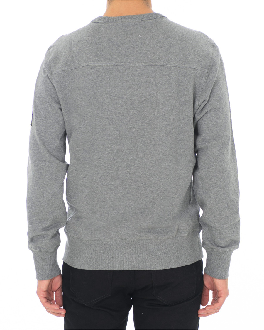 Herr | Tröjor | Calvin Klein Jeans | Monogram Sleeve Badge Sweatshirt Mid Grey Heather
