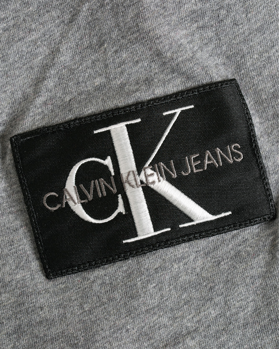 Herr | T-Shirts | Calvin Klein Jeans | Monogram Sleeve Badge Tee Mid Grey Heather