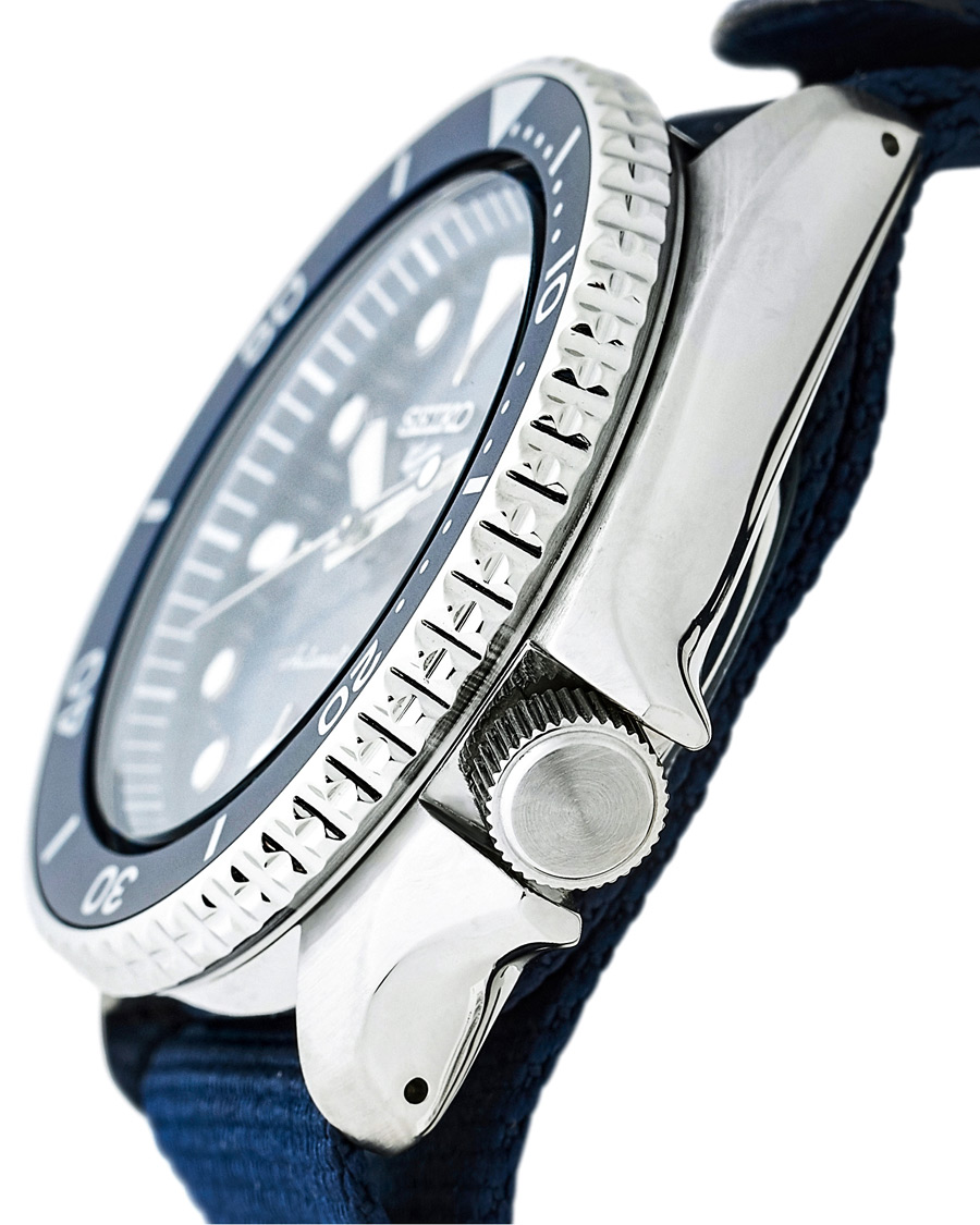 Herr | Seiko 5 Sports Mens 43mm 100m Automatic Blue Dial/Nato | Seiko | 5 Sports Mens 43mm 100m Automatic Blue Dial/Nato