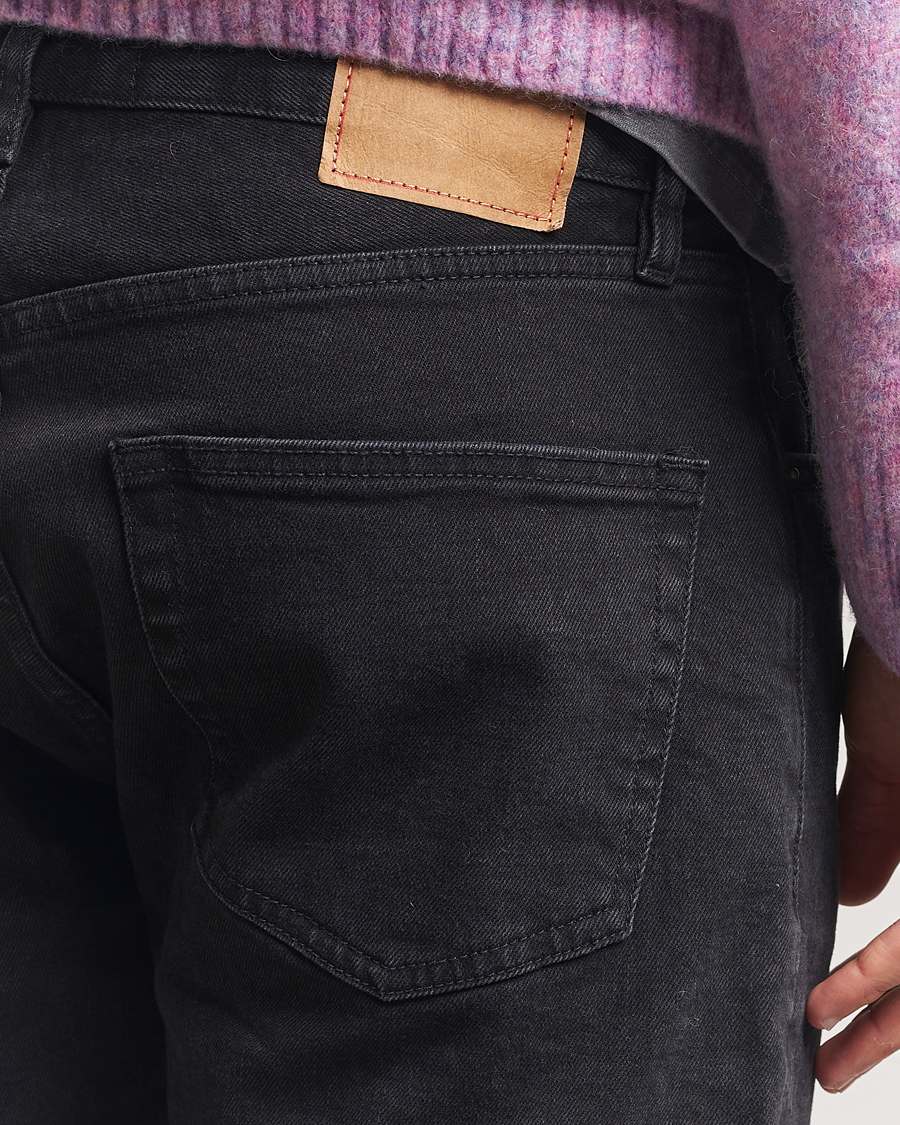 Herr | Byxor | Jeanerica | TM005 Tapered Jeans Black 2 Weeks