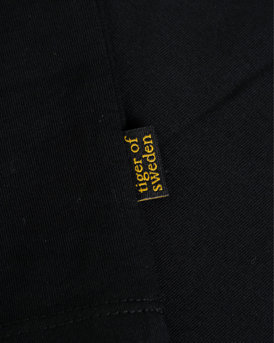 Herr | T-Shirts | Tiger of Sweden Jeans | Fleek Printed Crew Neck Tee Black
