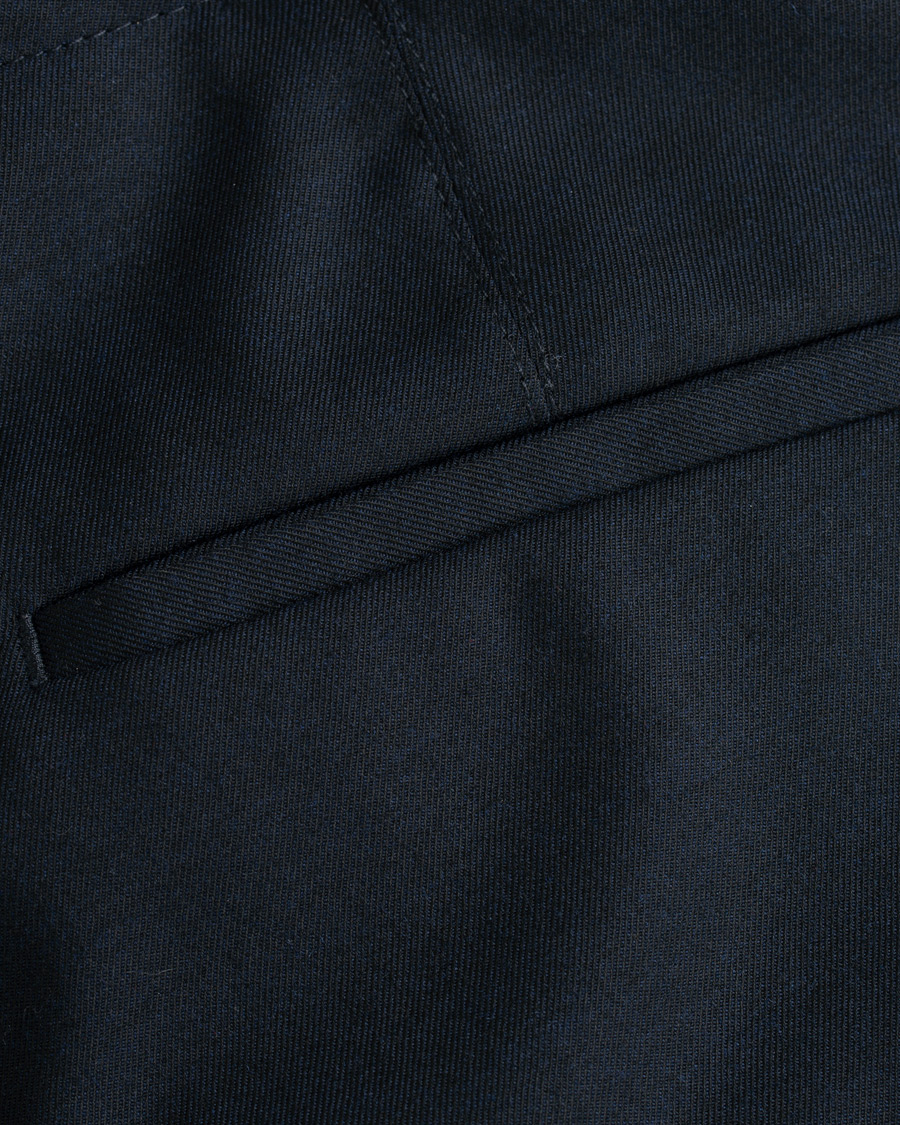 Herr | Byxor | Tiger of Sweden | Tarine Cropt Pleated Trousers Navy