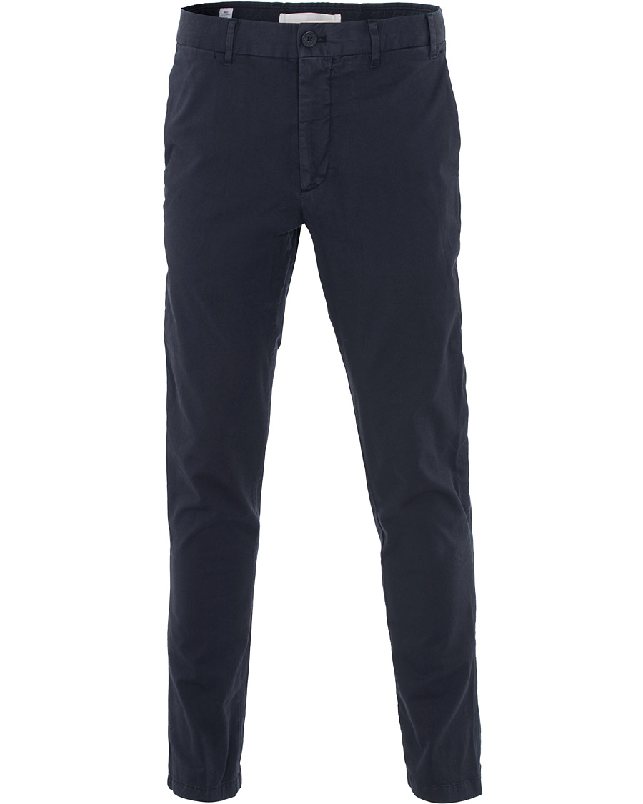 Herr | Byxor | Norse Projects | Aros Slim Light Stretch Chinos Dark Navy
