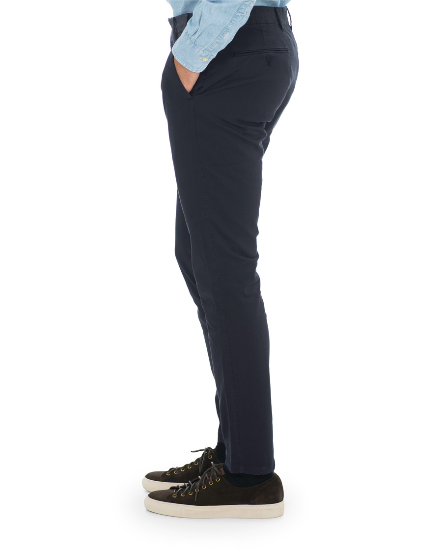 Herr | Byxor | Norse Projects | Aros Slim Light Stretch Chinos Dark Navy