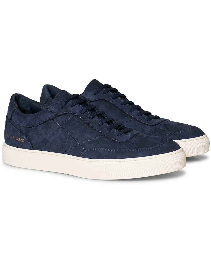 Herr | Common Projects Resort Classic Sneaker Navy Nubuck | Common Projects | Resort Classic Sneaker Navy Nubuck