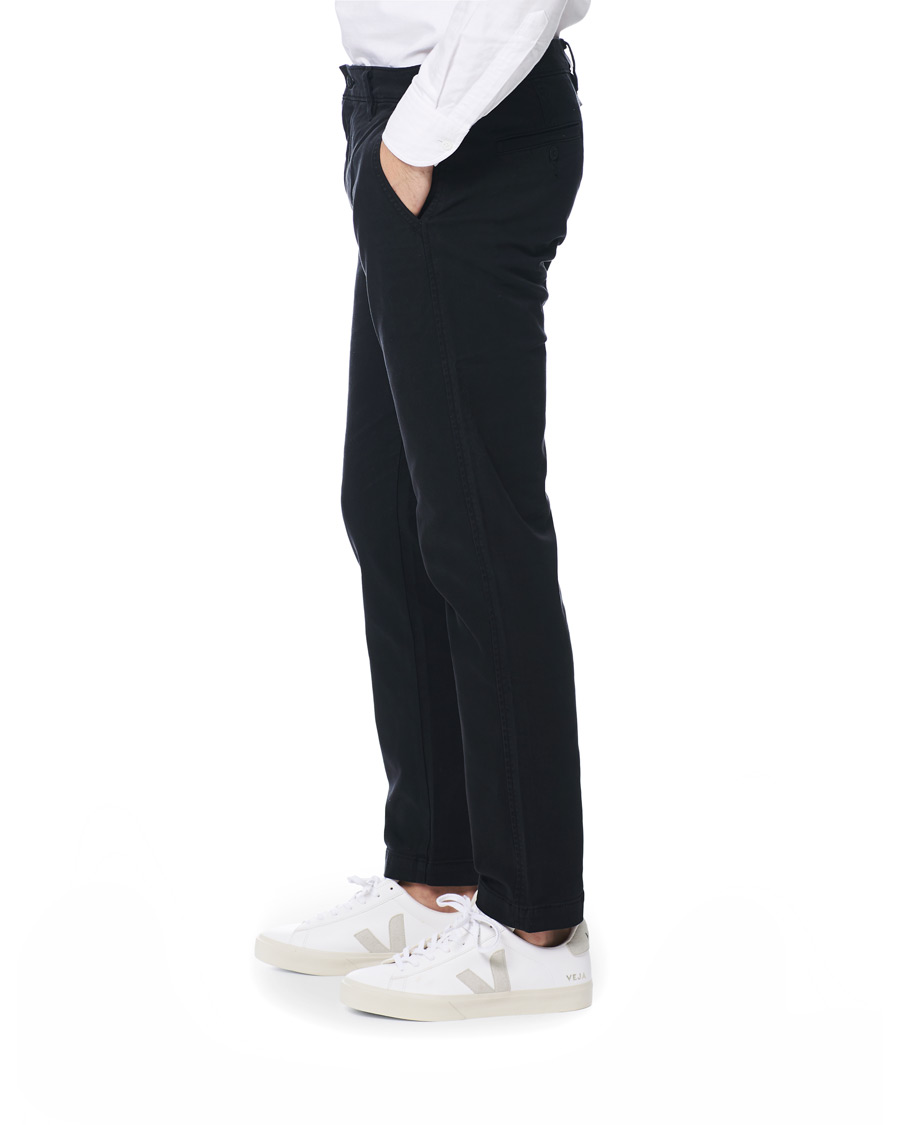 Herr | Byxor | Levi's | Garment Dyed Stretch Chino Mineral Black