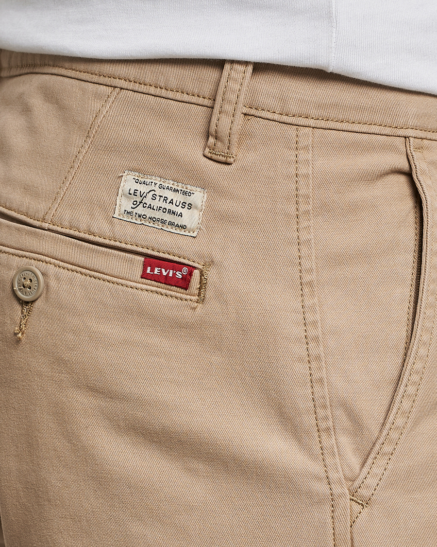 Herr | Byxor | Levi's | Garment Dyed Stretch Chino Beige