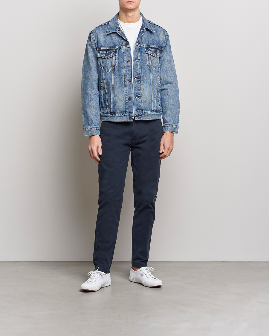 Herr | Byxor | Levi's | Garment Dyed Stretch Chino Baltic Navy