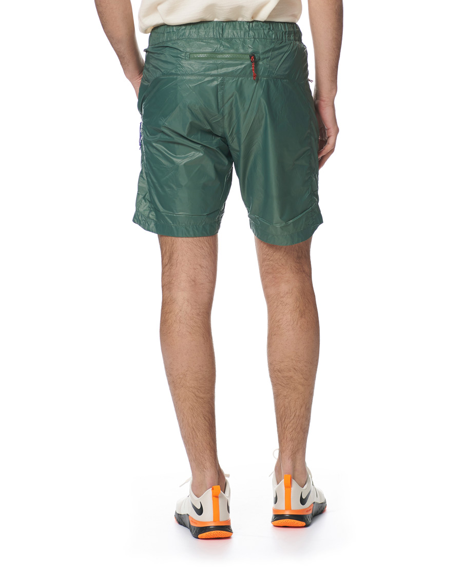 Herr | Shorts | Peak Performance | Ben Gorham Windbreaker Shorts Green