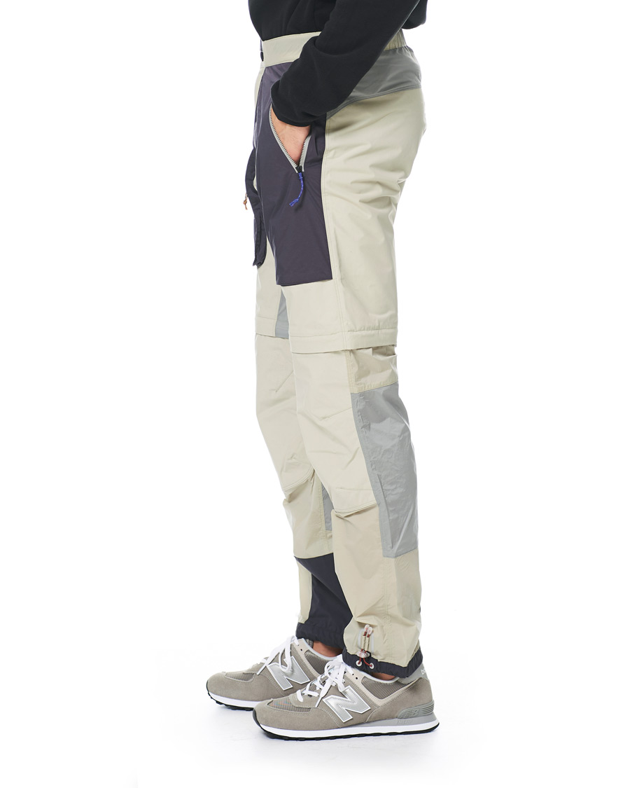 Herr | Byxor | Peak Performance | Ben Gorham Windbreaker Trousers Beige