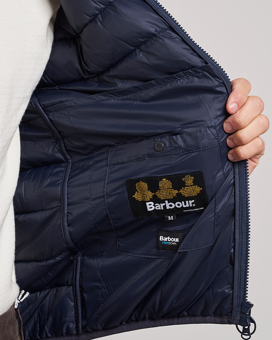 Herr | Västar | Barbour Lifestyle | Bretby Lightweight Down Gilet Navy