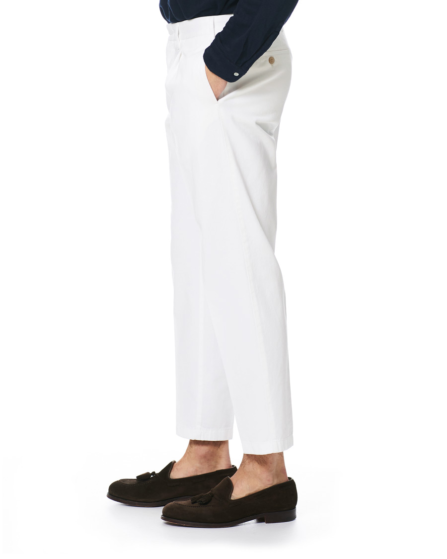 Herr | Byxor | The Gigi | Tonga Pleated Cotton Chinos White