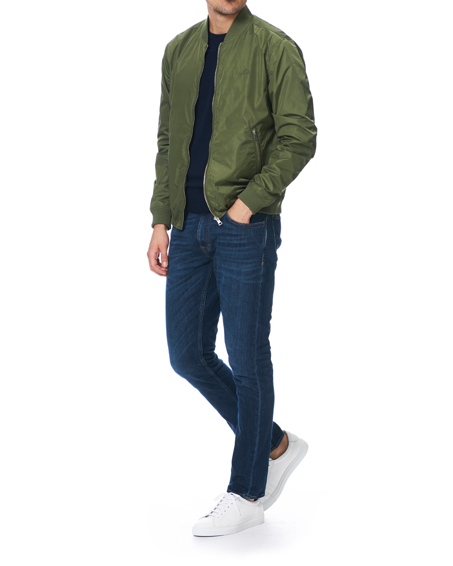 Herr | Jackor | GANT | Airy Nylon Bomber Four Leaf Green