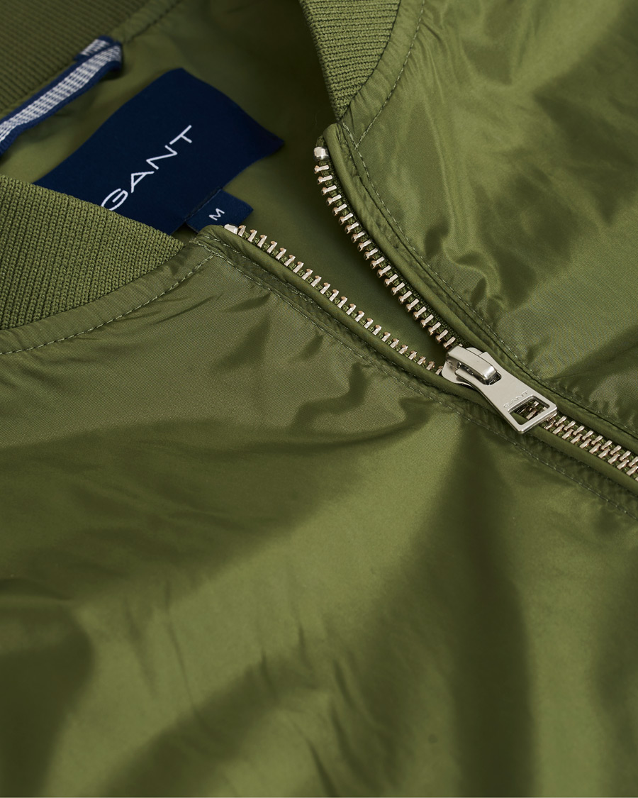 Herr | Jackor | GANT | Airy Nylon Bomber Four Leaf Green