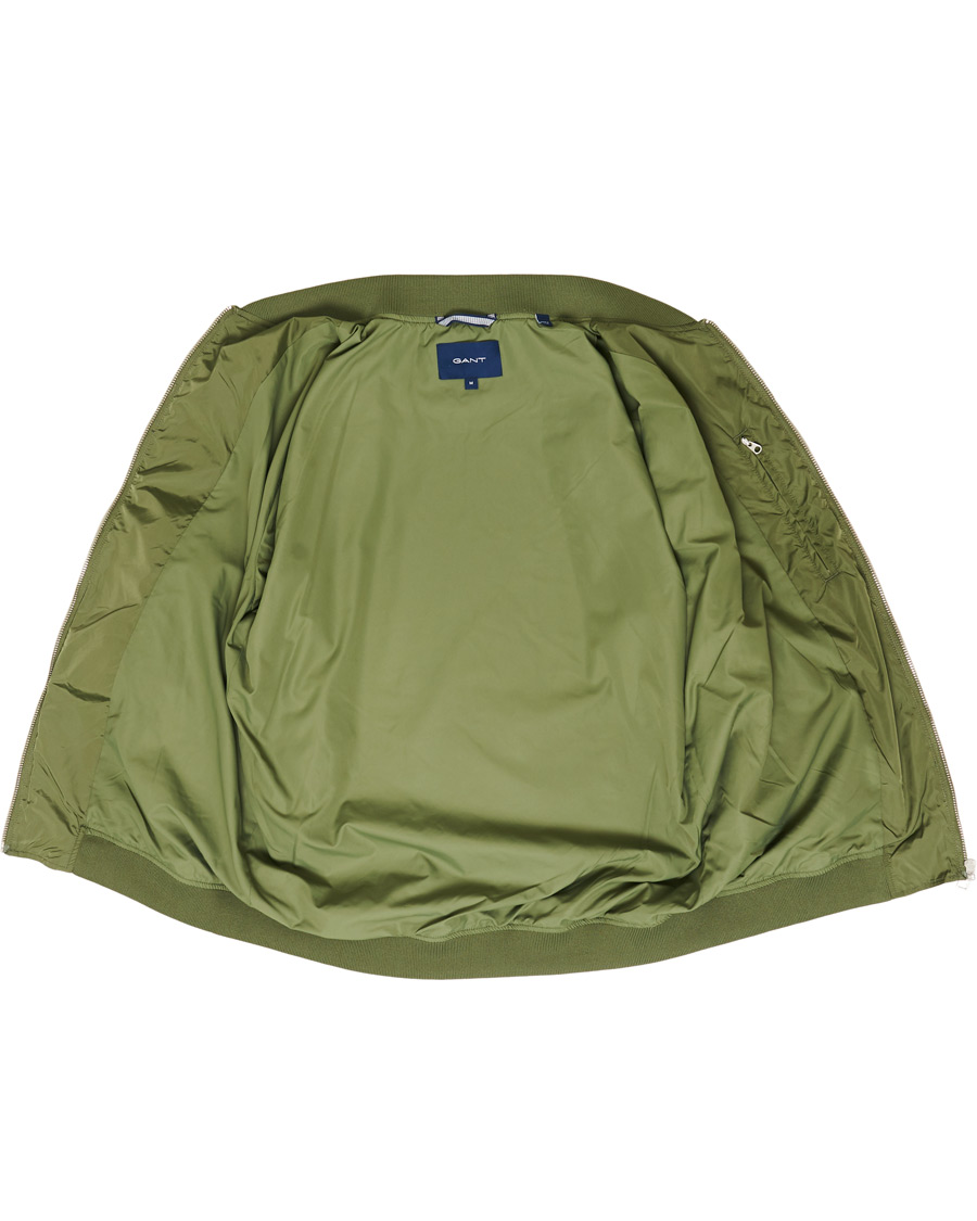 Herr | Jackor | GANT | Airy Nylon Bomber Four Leaf Green