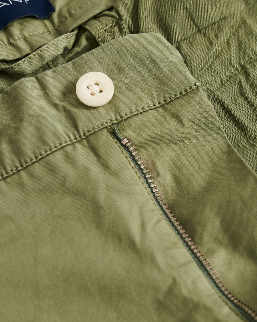 Herr | Shorts | GANT | Regular Sunbleached Shorts Oil Green