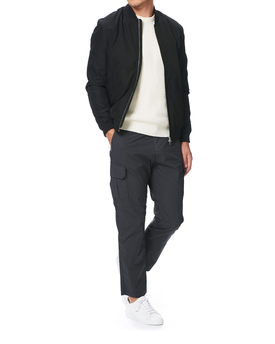 Herr | Byxor | Tiger of Sweden | Clone Cargo Trousers Washed Black