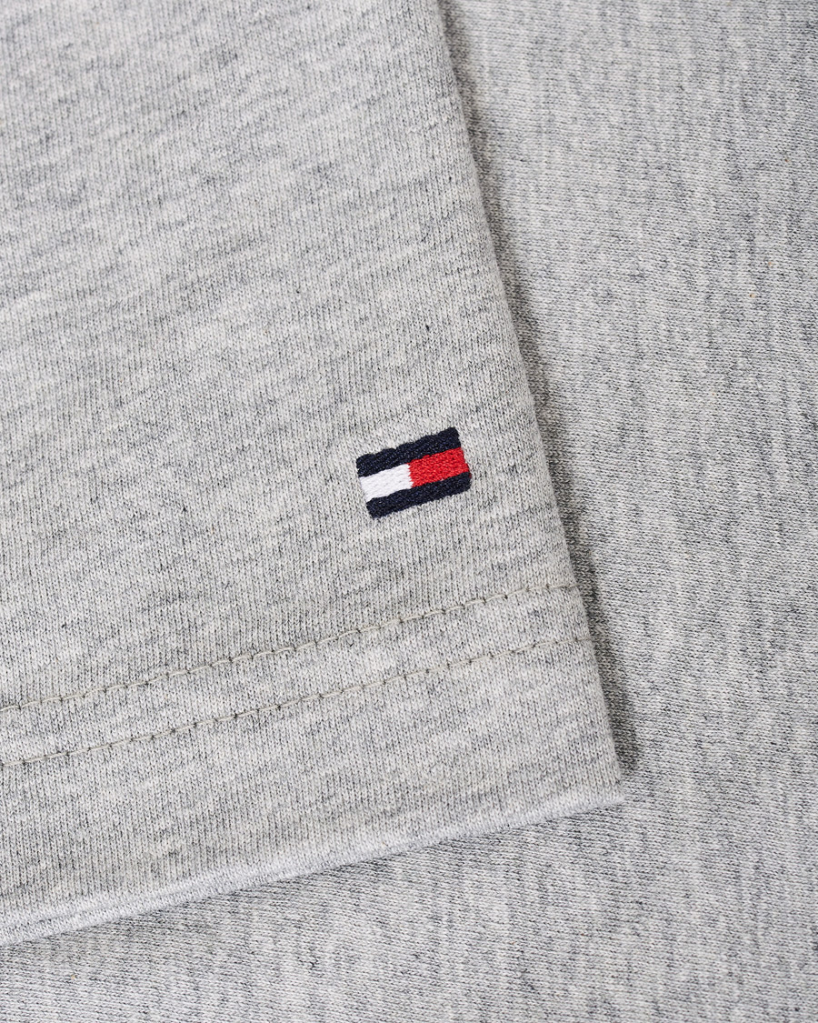 Herr | T-Shirts | Tommy Hilfiger | Flag Photo Print Crew Neck Tee Medium Grey Heather XL