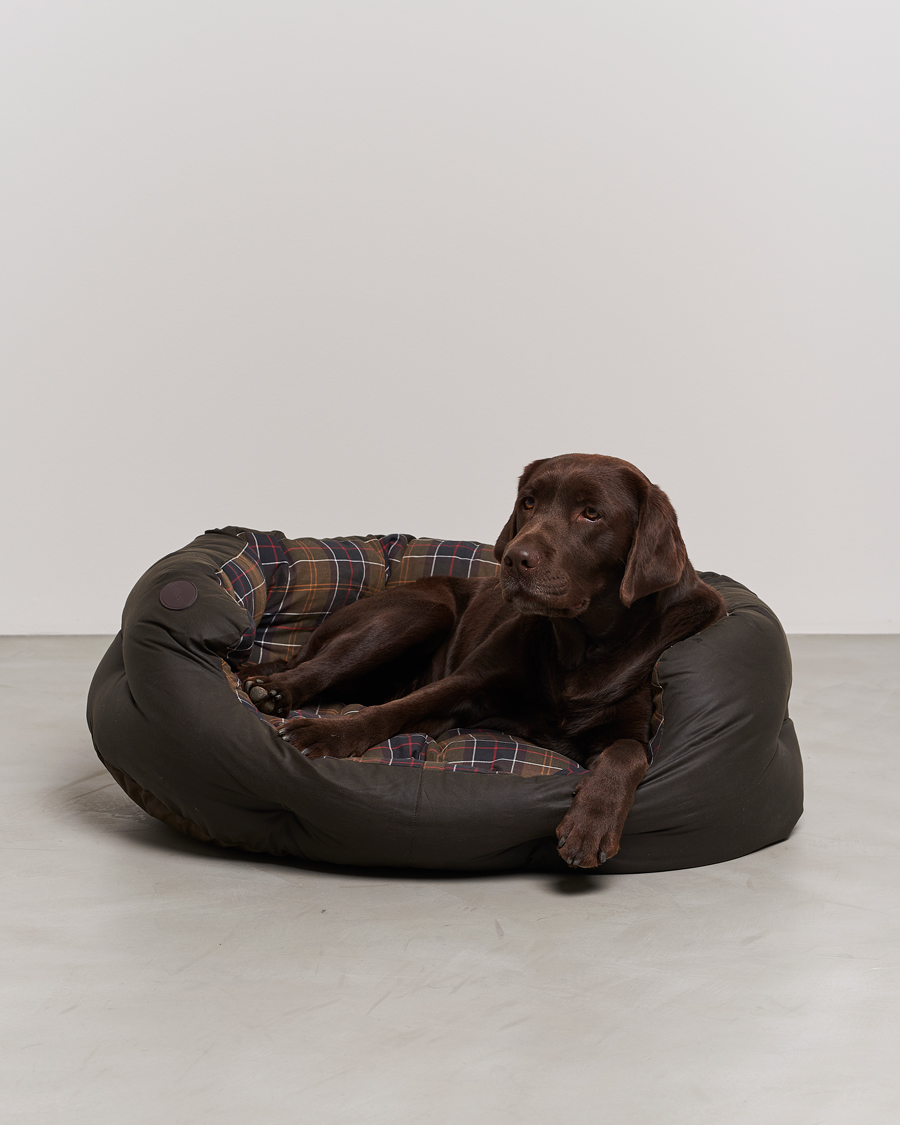 Herr | Till hunden | Barbour Heritage | Wax Cotton Dog Bed 35' Olive