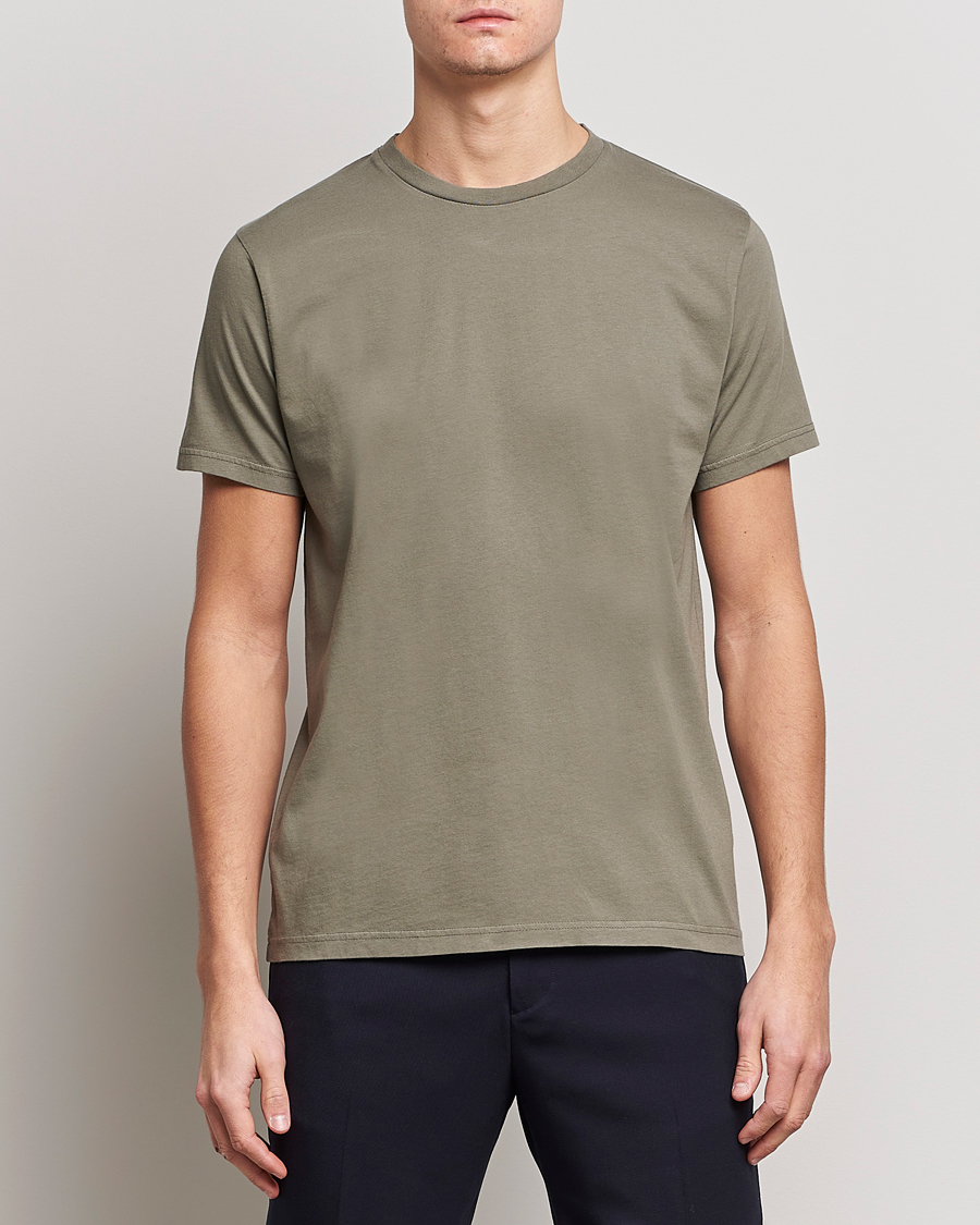 Herr | T-Shirts | Colorful Standard | Classic Organic T-Shirt Dusty Olive