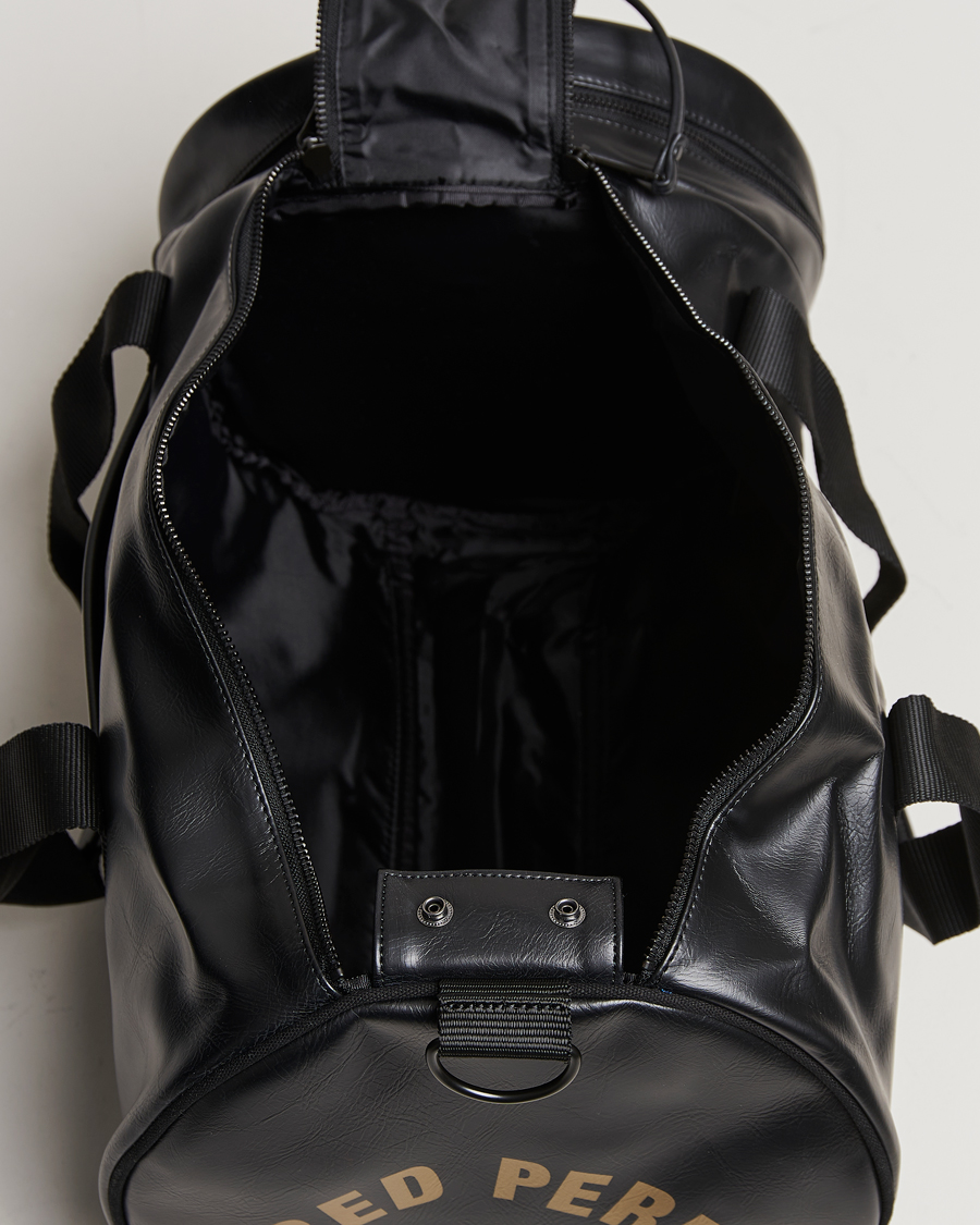 Herr | Fred Perry Tonal Barrel Bag Black | Fred Perry | Tonal Barrel Bag Black