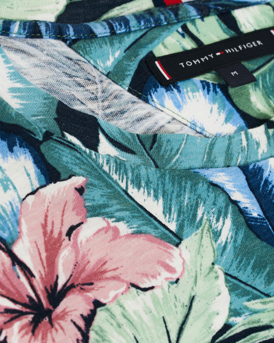 Herr | T-Shirts | Tommy Hilfiger | All Over Flower Printed Crew Neck Tee Green Bay