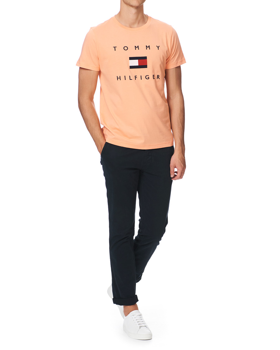 Herr | T-Shirts | Tommy Hilfiger | Flag Logo Crew Neck Tee Island Coral