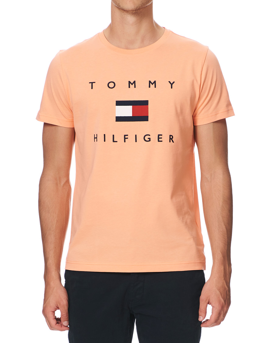 Herr | T-Shirts | Tommy Hilfiger | Flag Logo Crew Neck Tee Island Coral