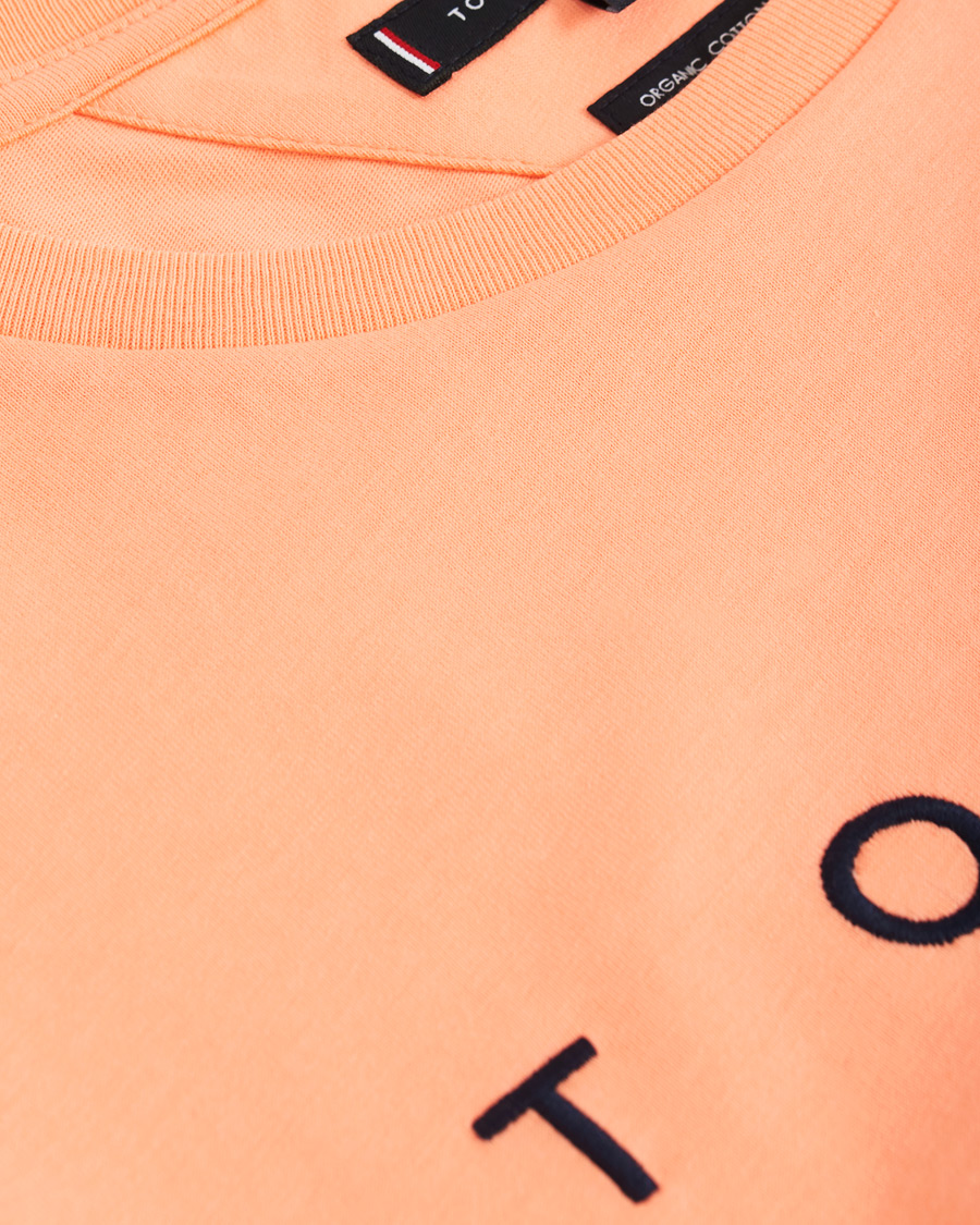 Herr | T-Shirts | Tommy Hilfiger | Flag Logo Crew Neck Tee Island Coral