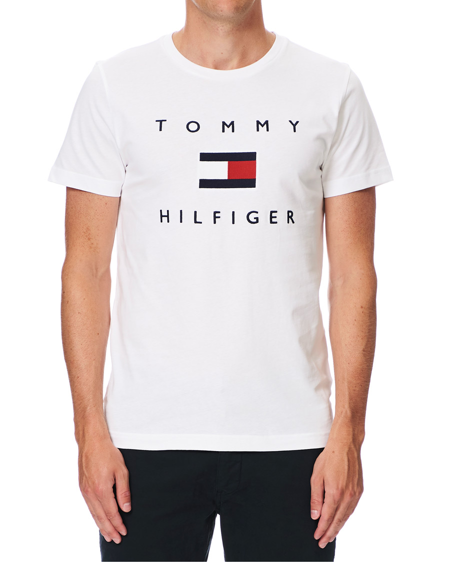 Herr | T-Shirts | Tommy Hilfiger | Flag Logo Crew Neck Tee White