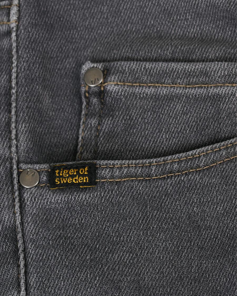 Herr | Jeans | Tiger of Sweden Jeans | Slim Trip Organic Cotton Stretch Jeans Grey