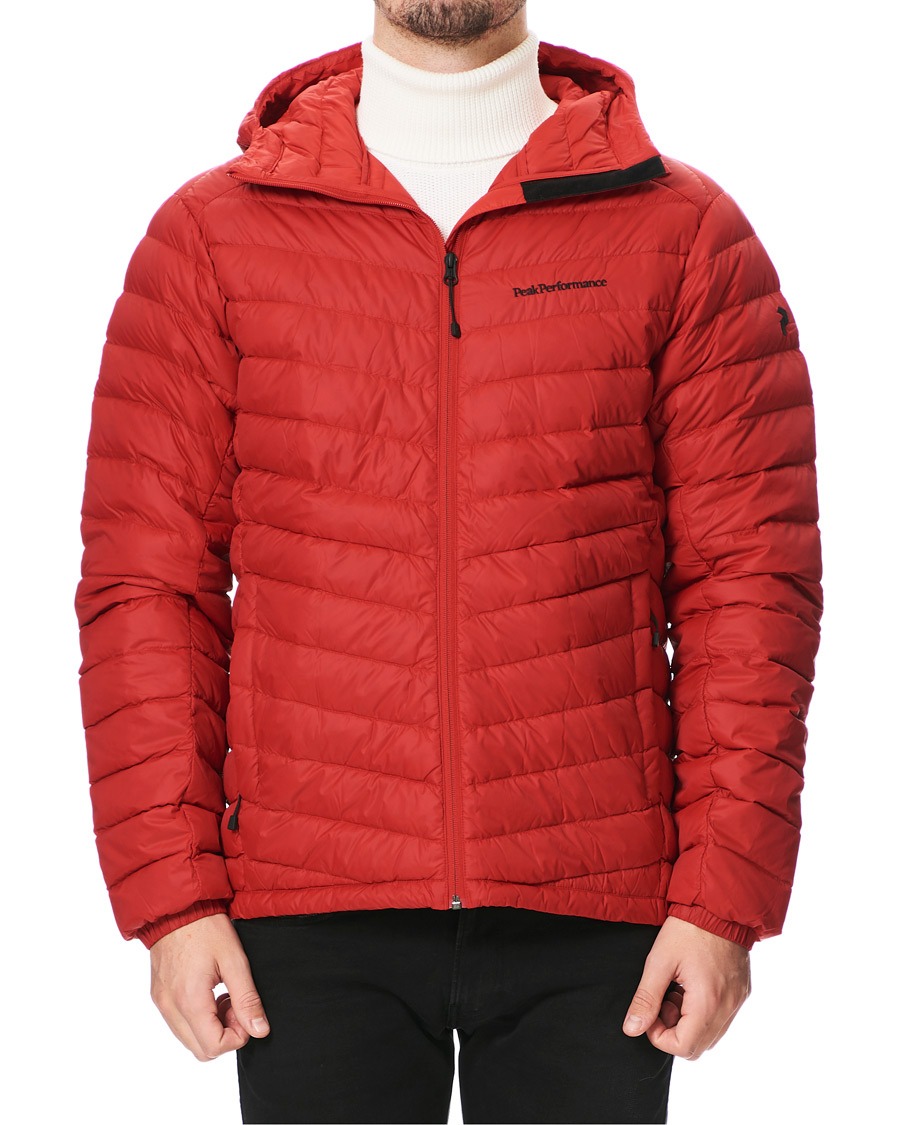 Herr | Jackor | Peak Performance | Frost Liner Down Hooded Jacket Red