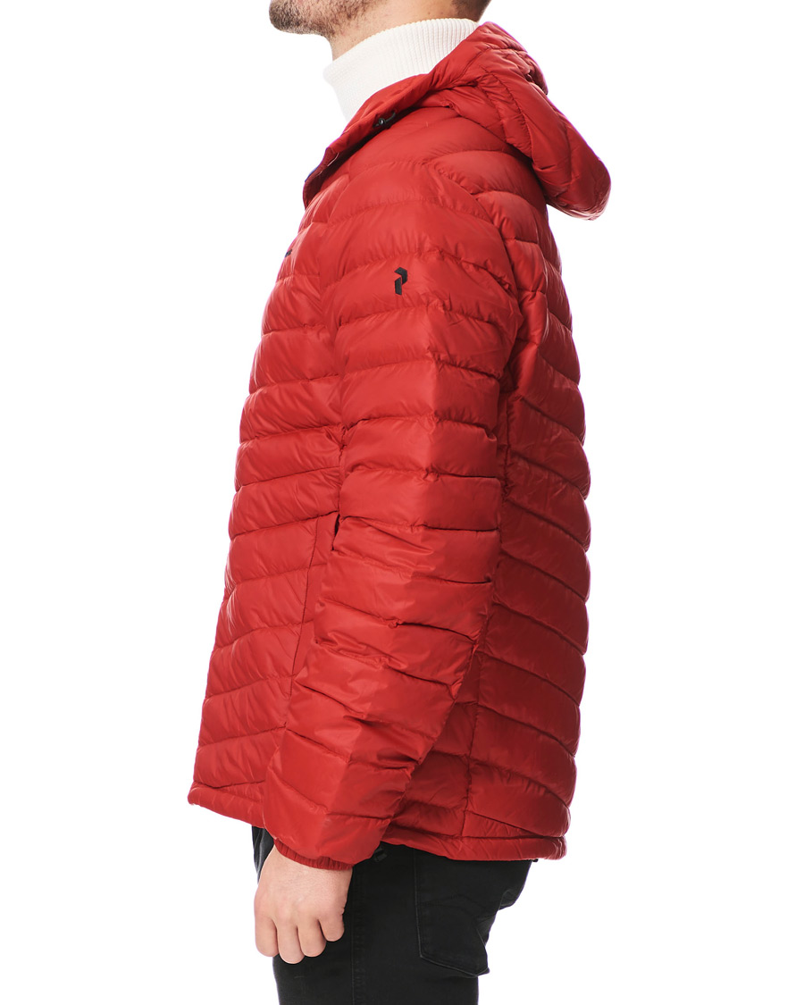 Herr | Jackor | Peak Performance | Frost Liner Down Hooded Jacket Red