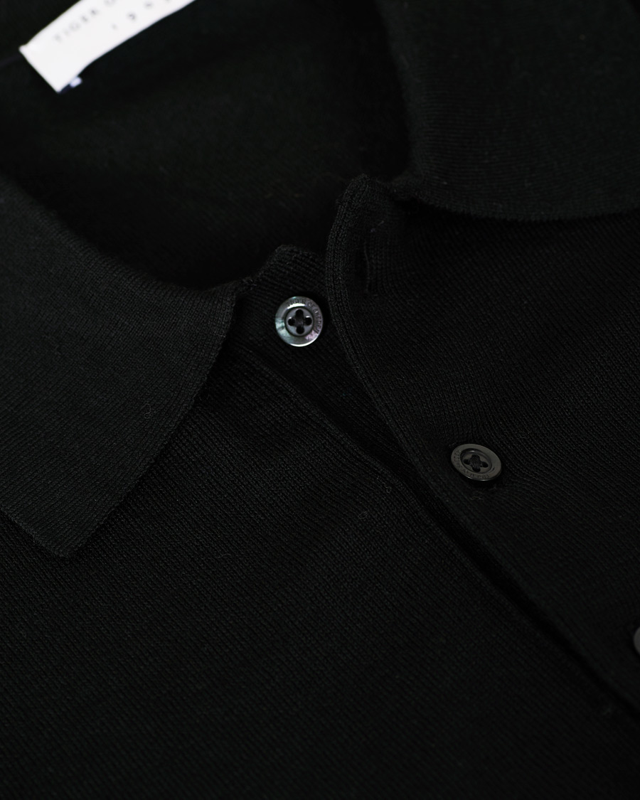 Herr | Tröjor | Tiger of Sweden | Newton Extra Fine Merino Knitted Polo Black