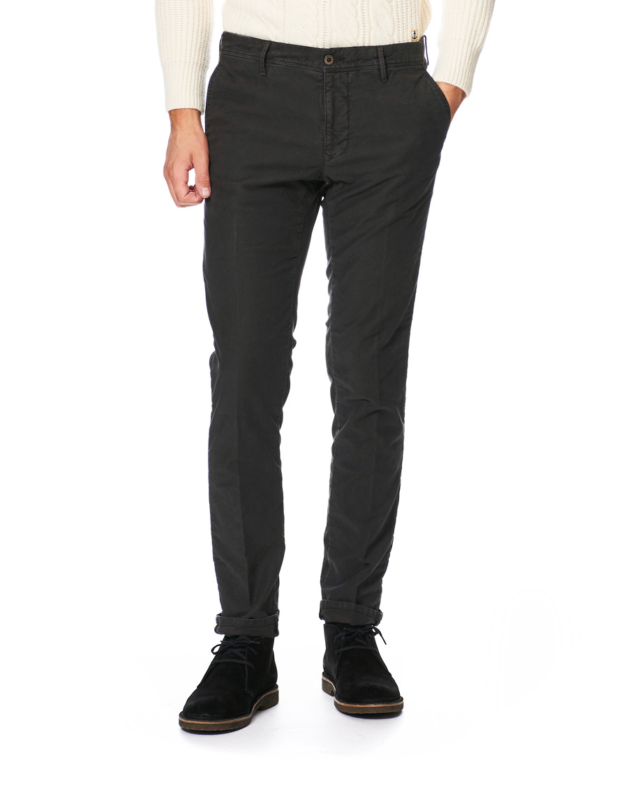 Herr | Byxor | Incotex | Slim Fit Garment Dyed Washed Slacks Black