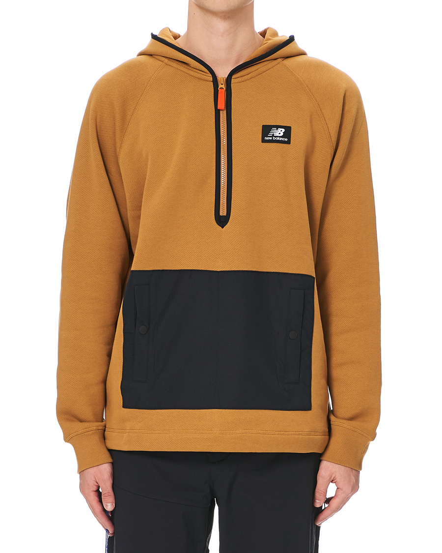 Herr | Tröjor | New Balance | All Terrain Half Zip Hoodie Brown
